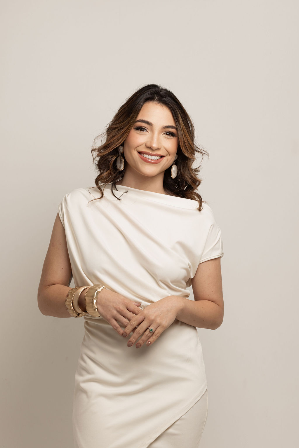 Dra. Izabela Saraiva